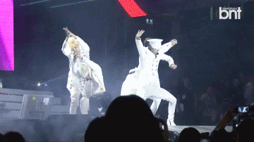 988429306_0e34fb63.gif