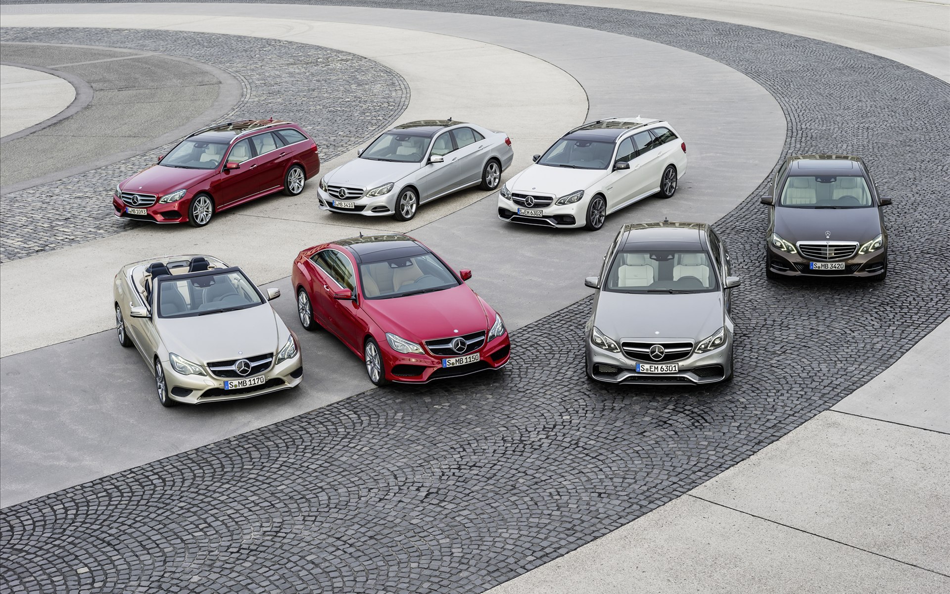 Mercedes-Benz-E-Class-2014-widescreen-37.jpg