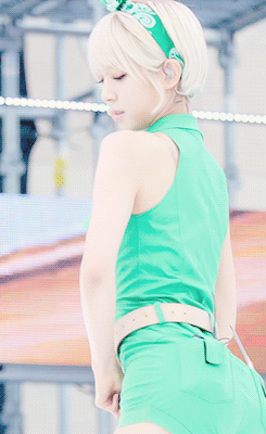tumblr_na3nck8qnK1r9a8ozo1_250.gif