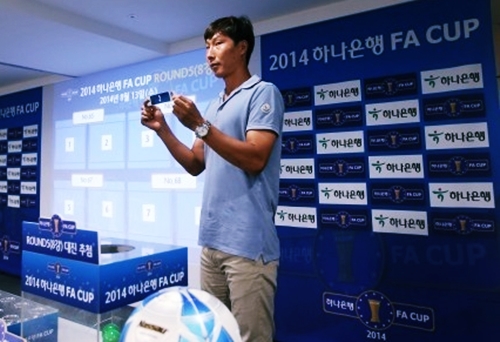 식다스의 손1.JPG