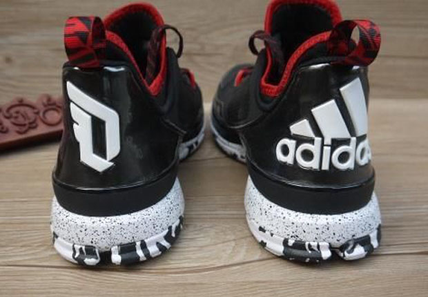 close-look-at-adidas-d-lillard-1-01.jpg