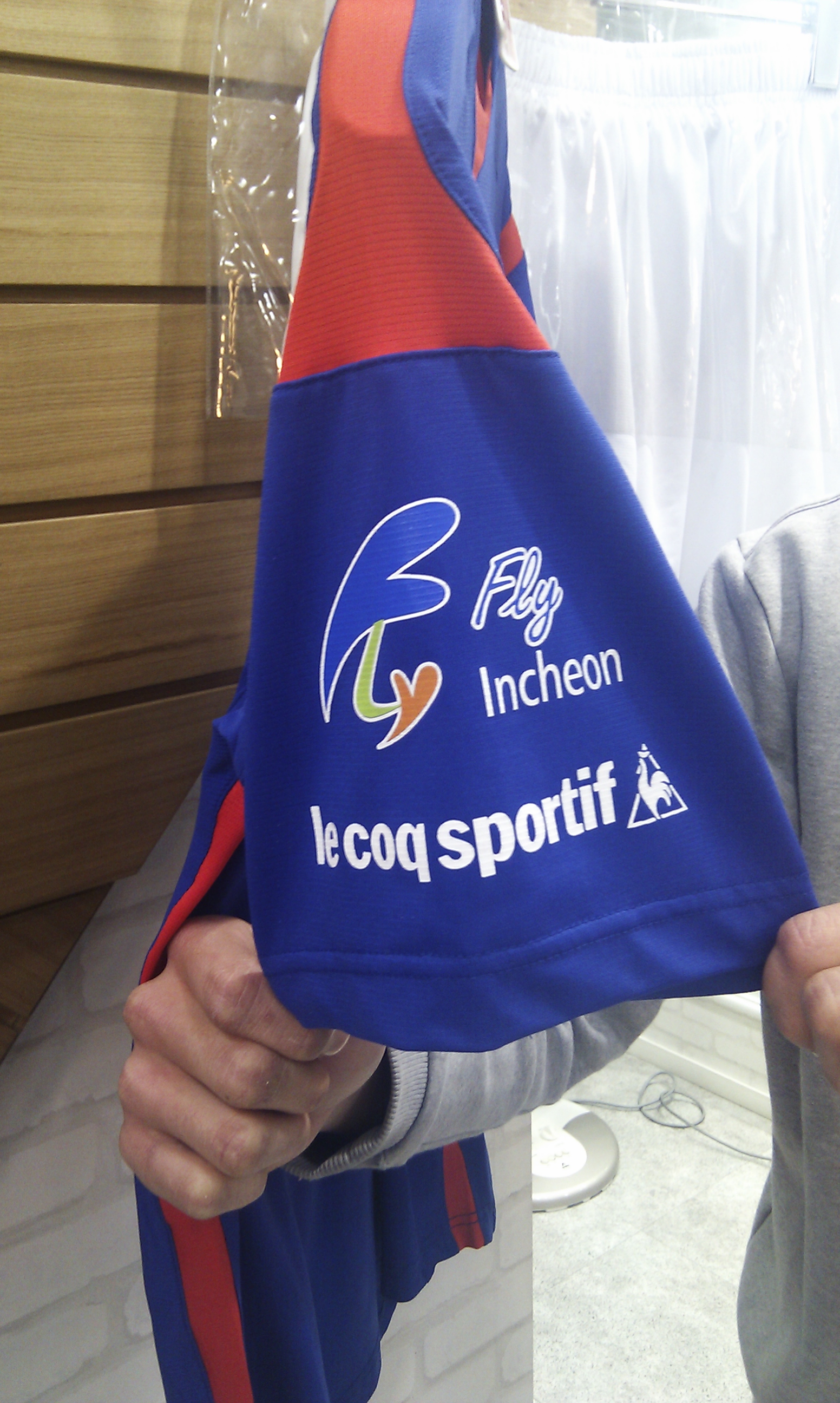 IMG_20120303_205523.jpg : 인천 유니폼 매장 촬영 상세 사진.jpg